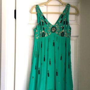 Beautiful floreat size 4 dress